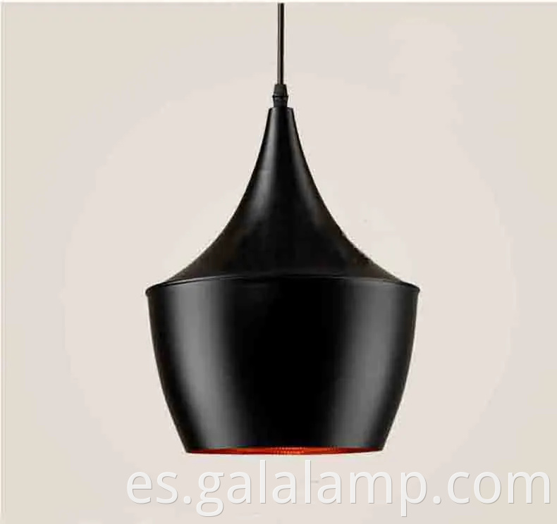 Candelera de colgante negro de estilo industrial para espacios para comedor